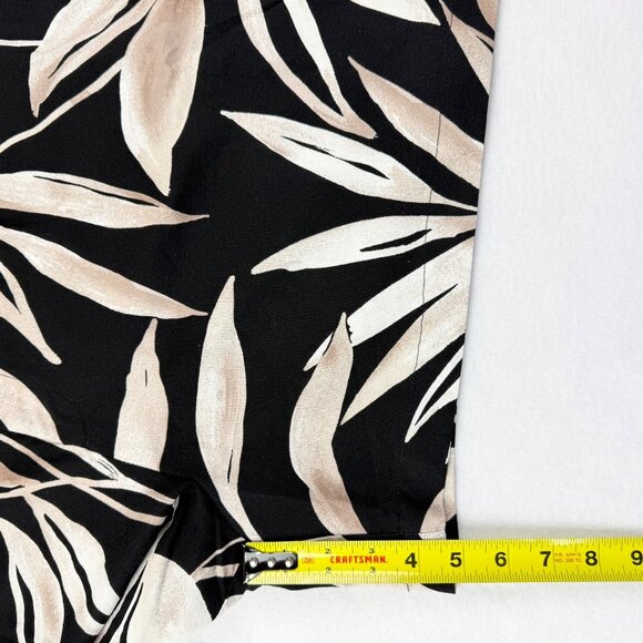 Time And Tru Women's Linen Blend Tropical Black Shorts XXL (20) Elastic Back NWT - Picture 9 of 10